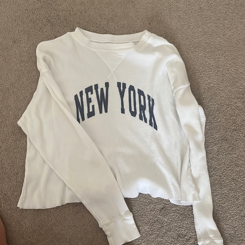 Brandy Melville cropped waffle knit long sleeve shirt